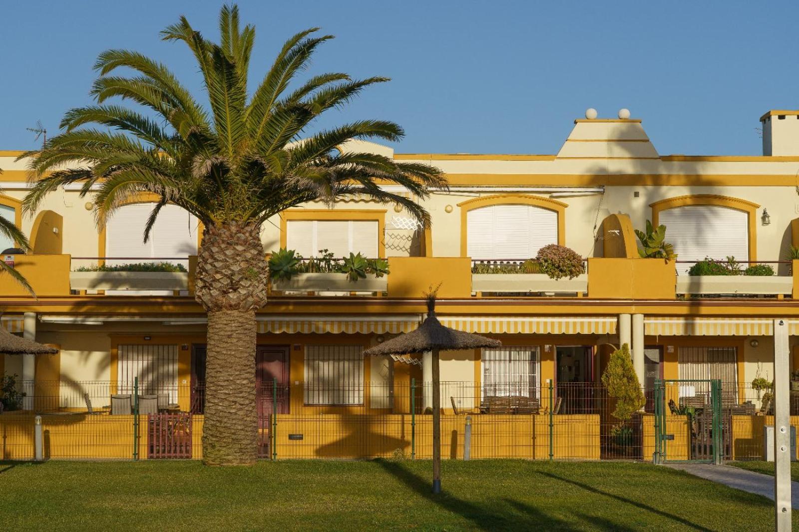 La Tortuga I, Encantador Apartamento Con Garaje En Primera Linea De Playa Tarifa Exterior photo